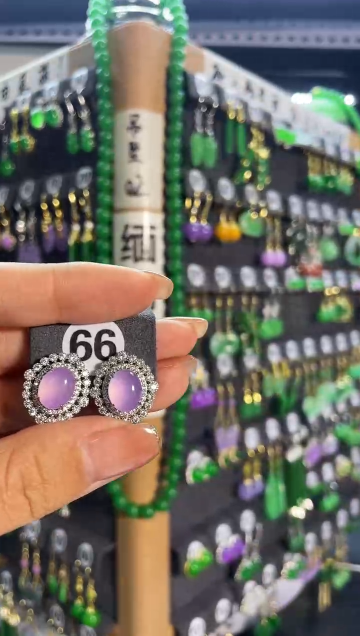 【闪购商品】翡翠耳饰银S925镶嵌66...