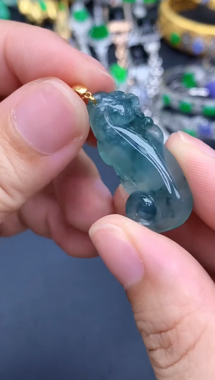 颈饰18K金镶嵌翡翠72-春日珠宝