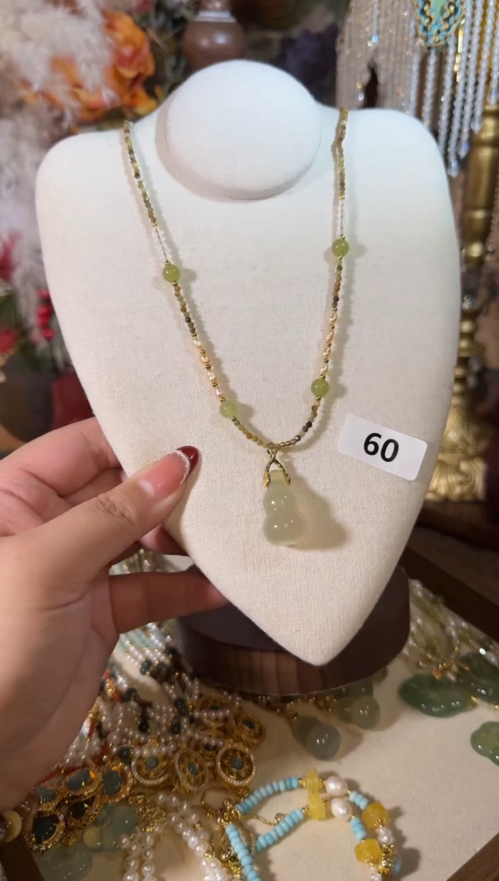 未镶嵌项链玛瑙/玉髓绿葫芦  060