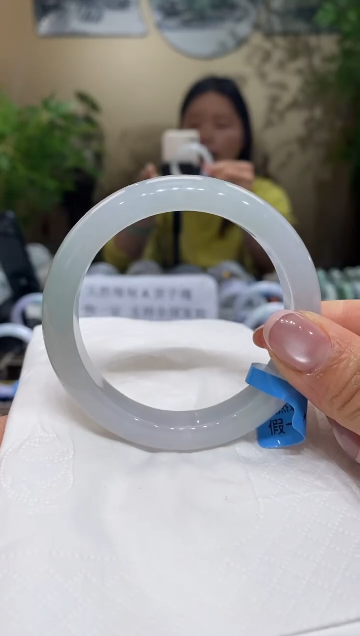 【闪购商品】翡翠手镯未镶嵌翡翠