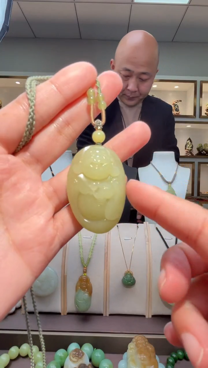 颈饰未镶嵌和田玉苏