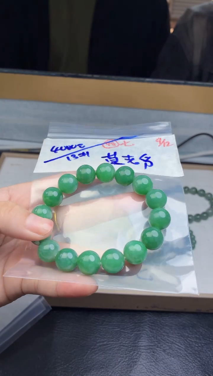 未镶嵌定制翡翠莫*爷毛货需精细抛光多样性拍一发一+48