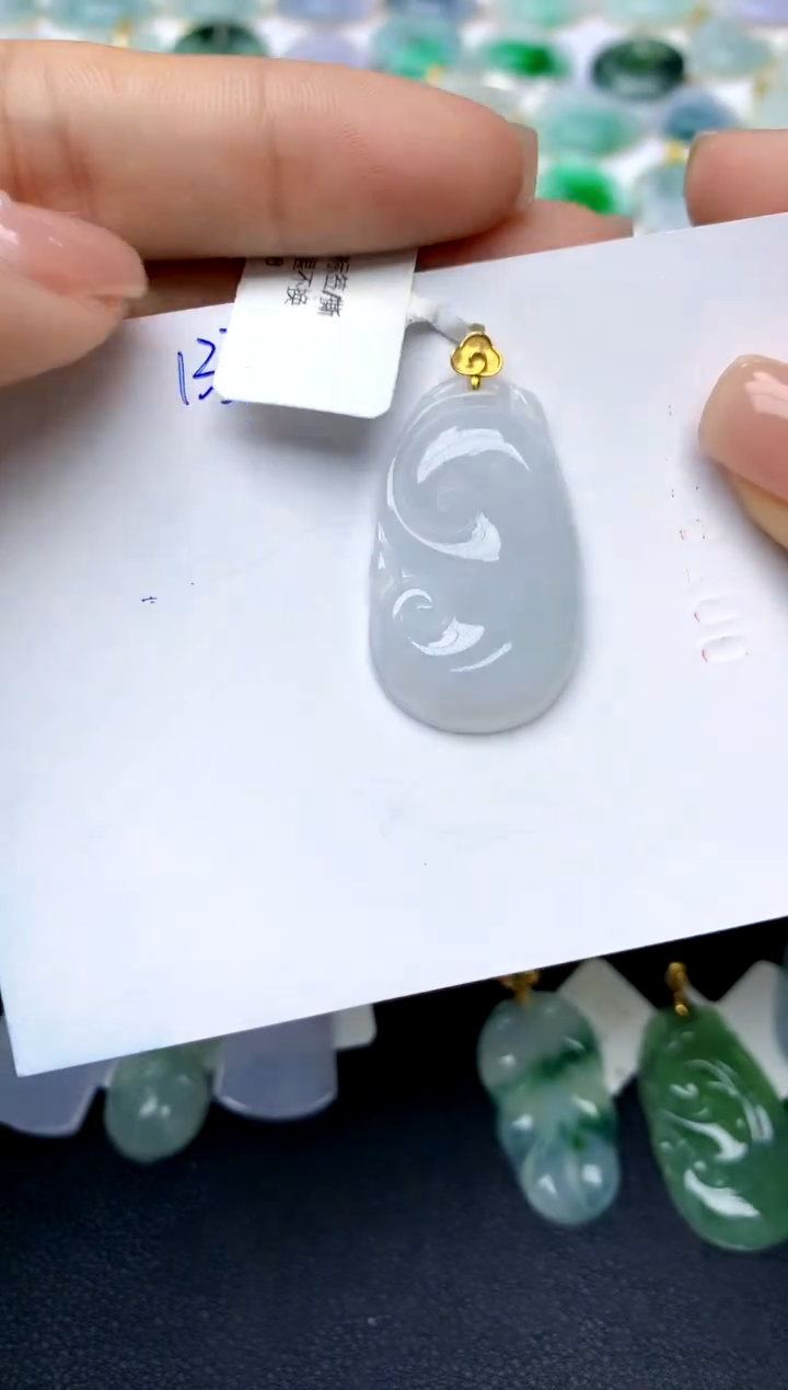 【闪购商品】翡翠颈饰18K金镶嵌133天然A货翡翠