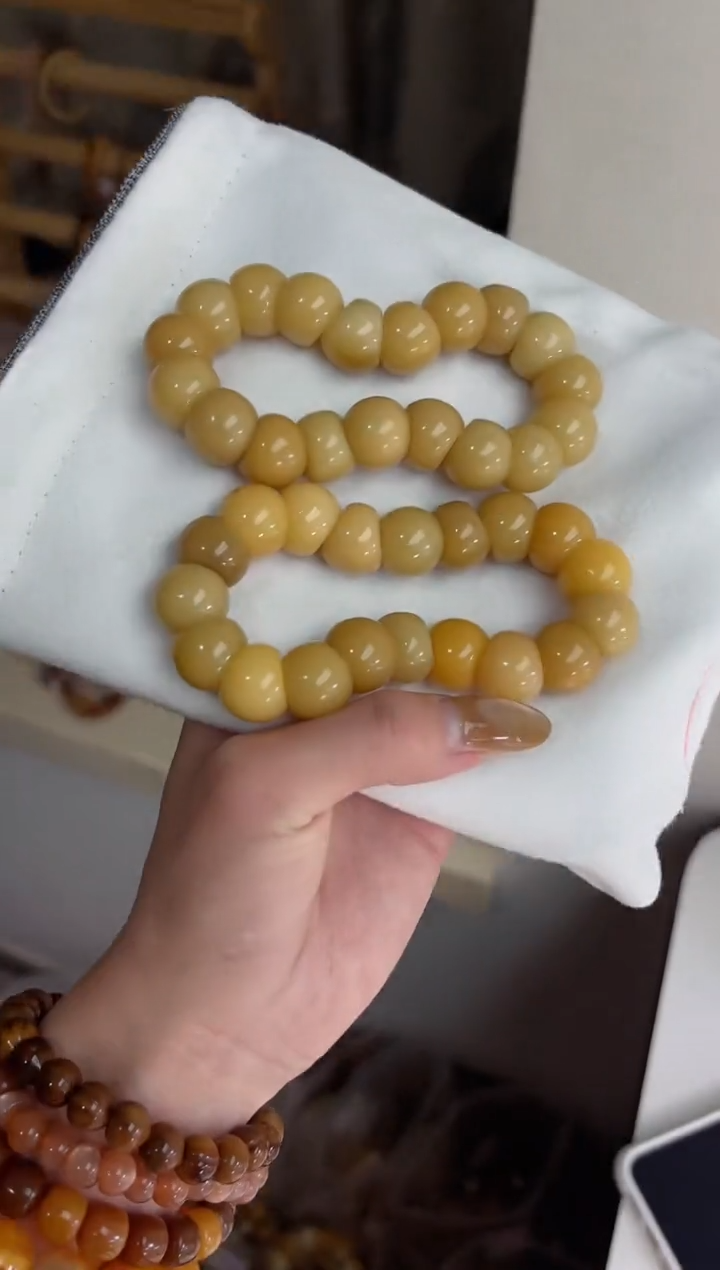 手串菩提根/象牙果沐i27奶黄玉化蒜瓣大肠15mm手串