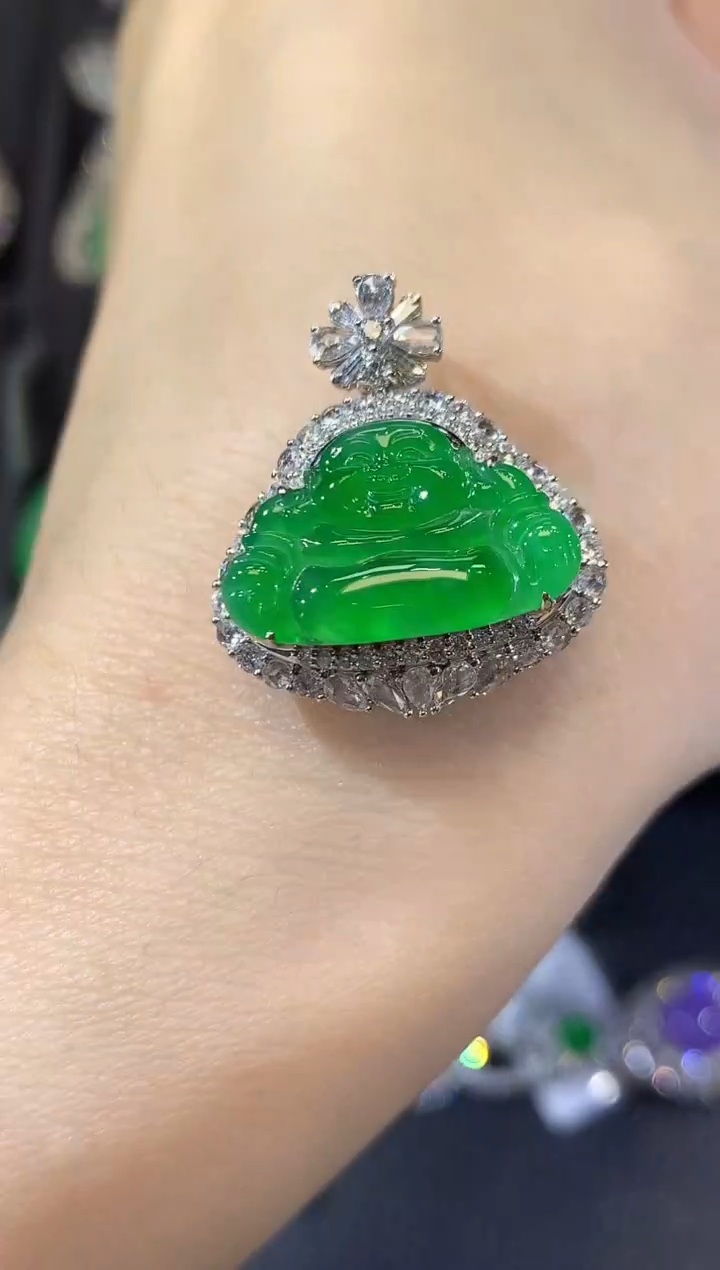【闪购商品】翡翠吊坠(不含链)18K金镶嵌D19