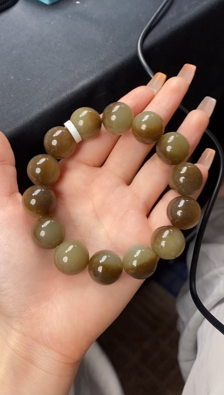 和田玉未镶嵌颈饰拍一发一