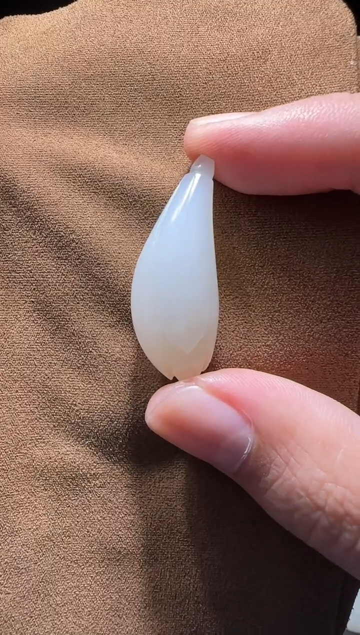 【闪购商品】和田玉挂件未镶嵌玉兰花