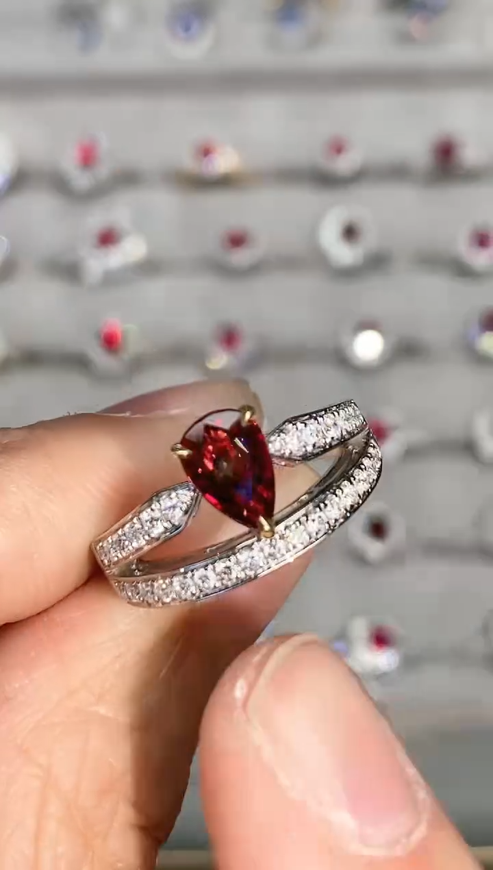 【闪购商品】红宝石戒指18K金镶嵌1.01ct/年货节专属价