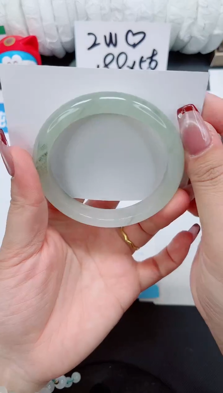 【闪购商品】石英质玉手镯未镶嵌196