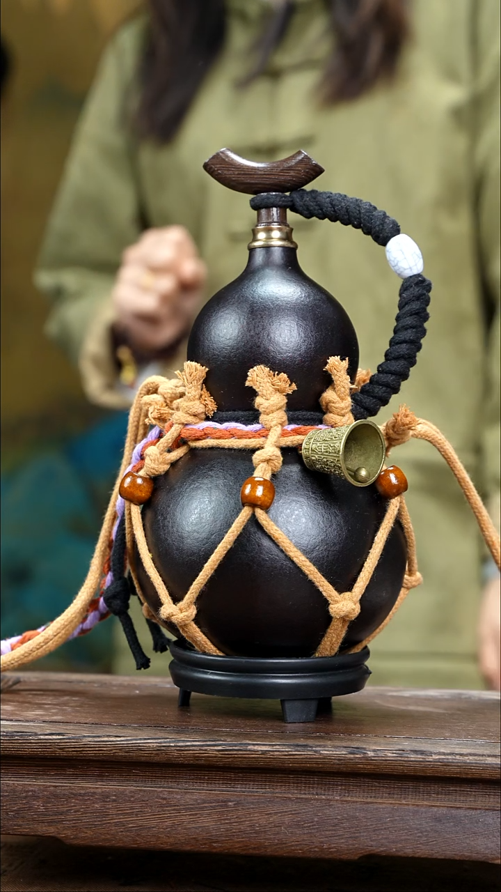 WE070复古网兜款天然酒葫芦（一物一拍）