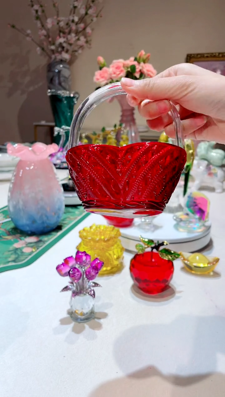 【闪购商品】琉璃手工艺品红色爱心提篮