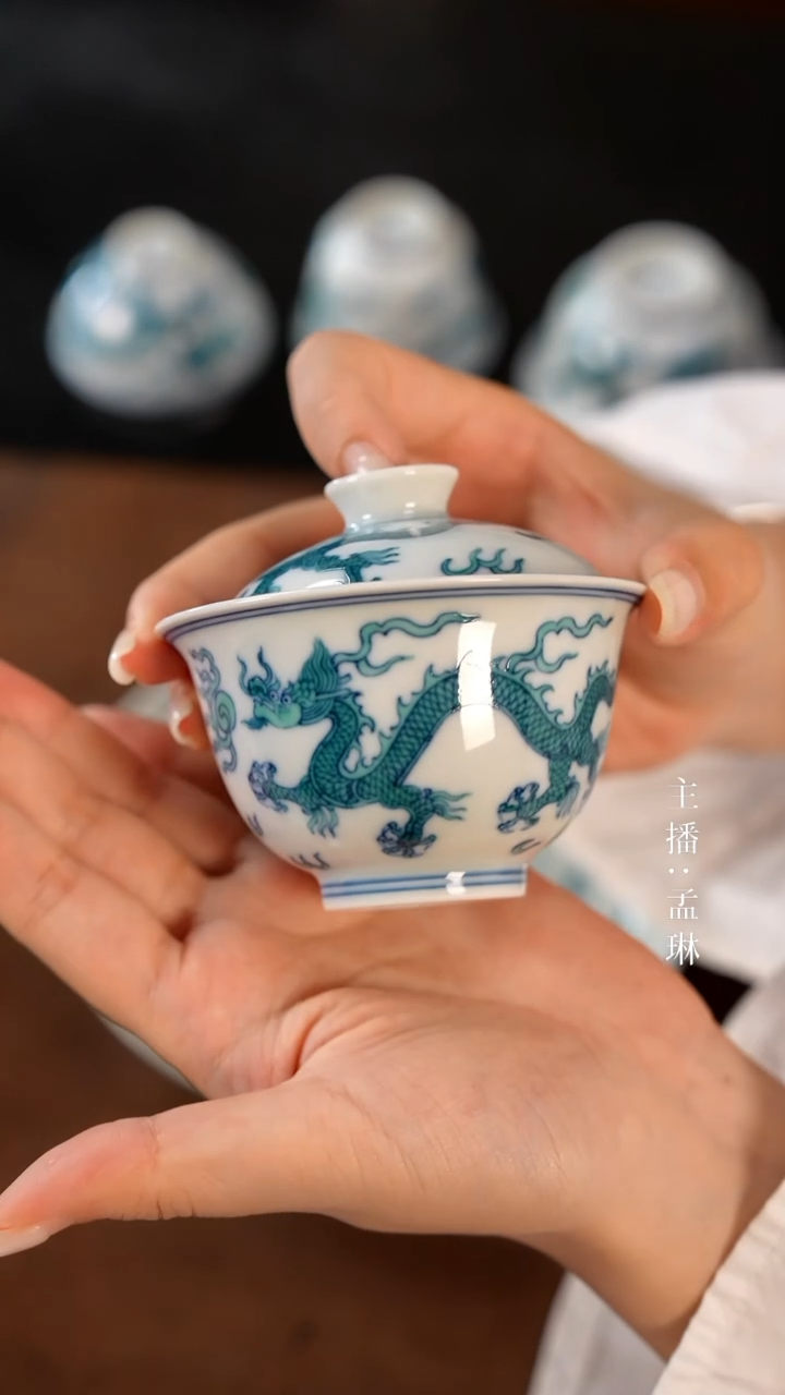 手工瓷器，每只不同