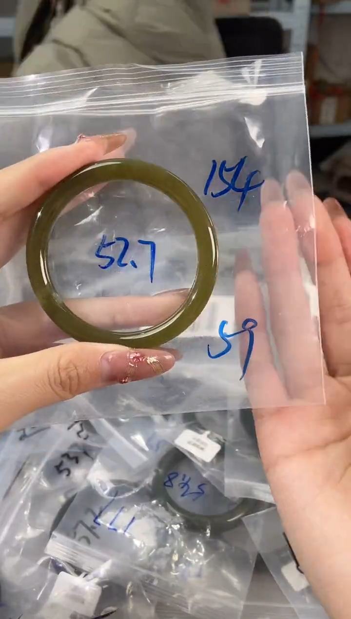 【闪购商品】和田玉手镯未镶嵌和田玉手镯154