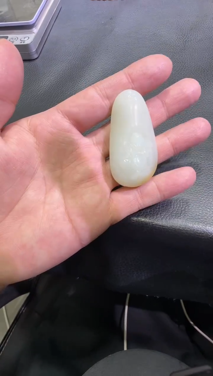 吊坠(不含链)未镶嵌和田玉金山糖白挂件（产地直发）