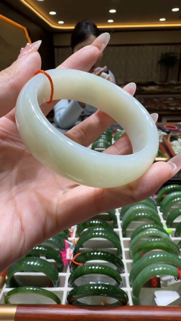 颈饰未镶嵌和田玉手镯58