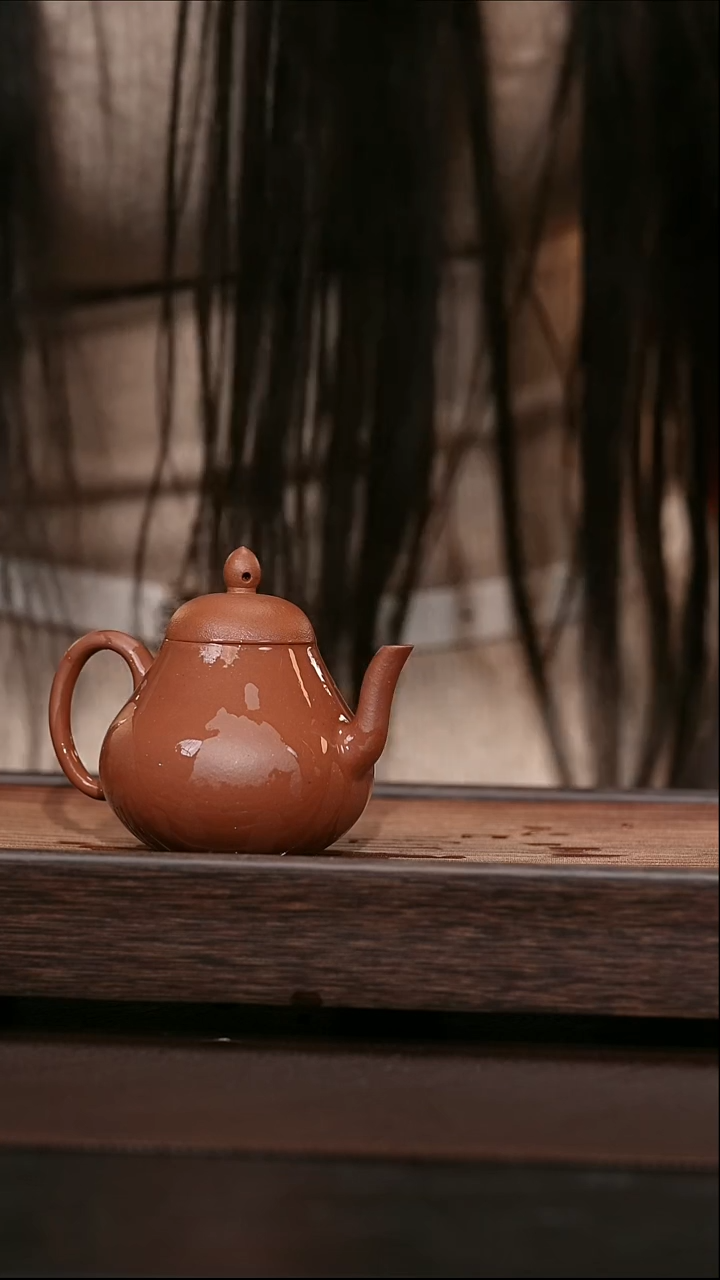 茶壶紫砂宜兴原矿紫砂壶     梨形  