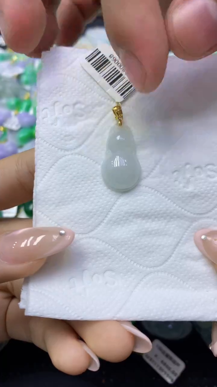 颈饰未镶嵌翡翠天然缅甸翡翠A货