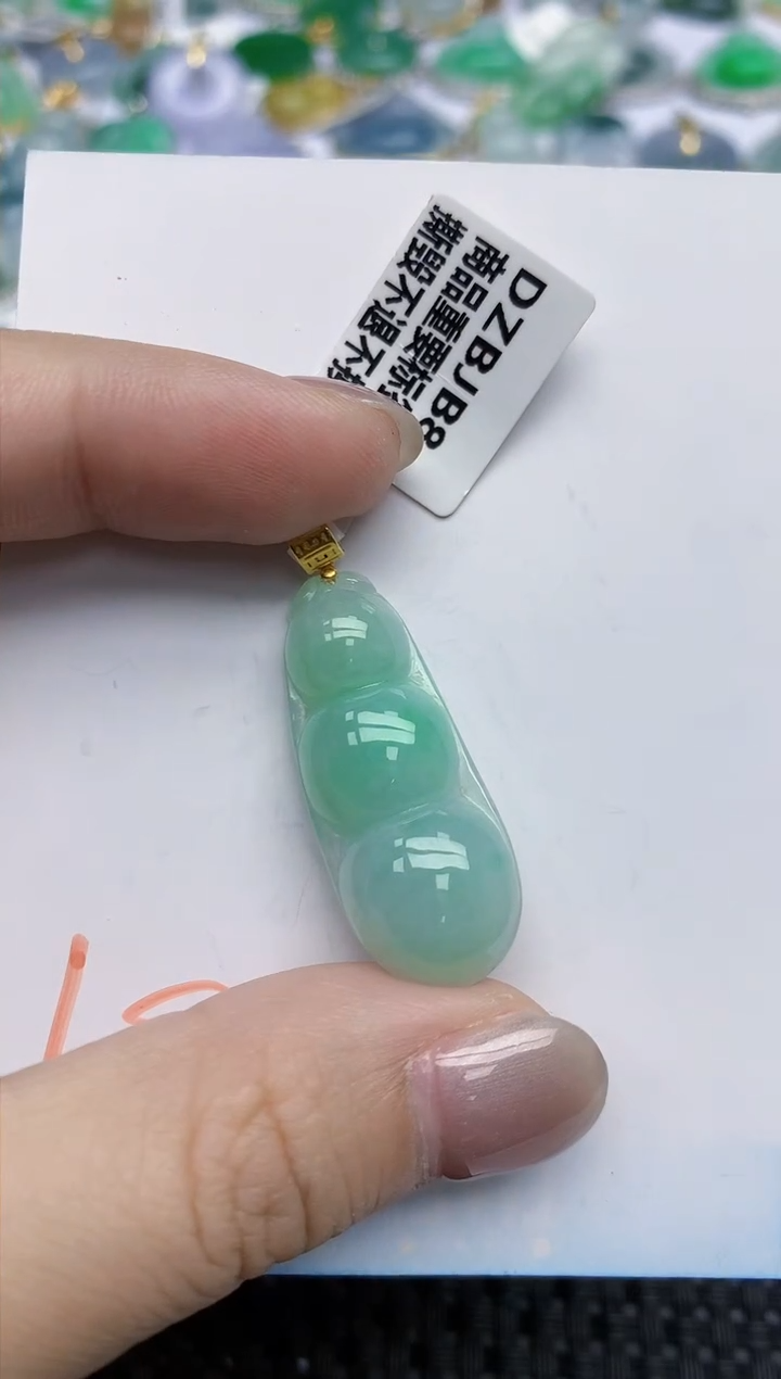 【闪购商品】翡翠颈饰18K金镶嵌天然翡翠A货