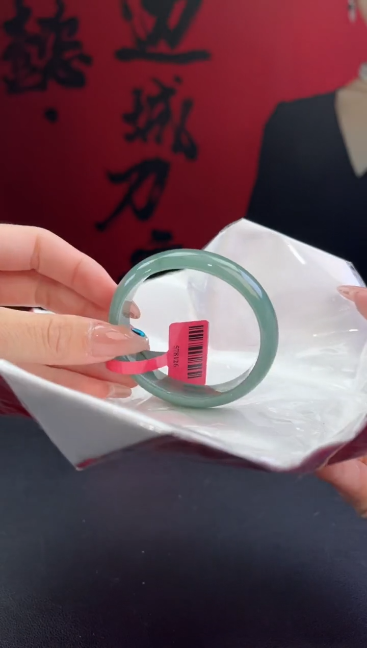 【闪购商品】翡翠未镶嵌手镯（贵妃镯）翡翠手镯8