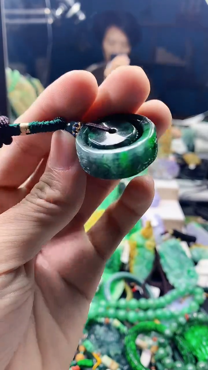 颈饰未镶嵌翡翠天然缅甸a货翡翠