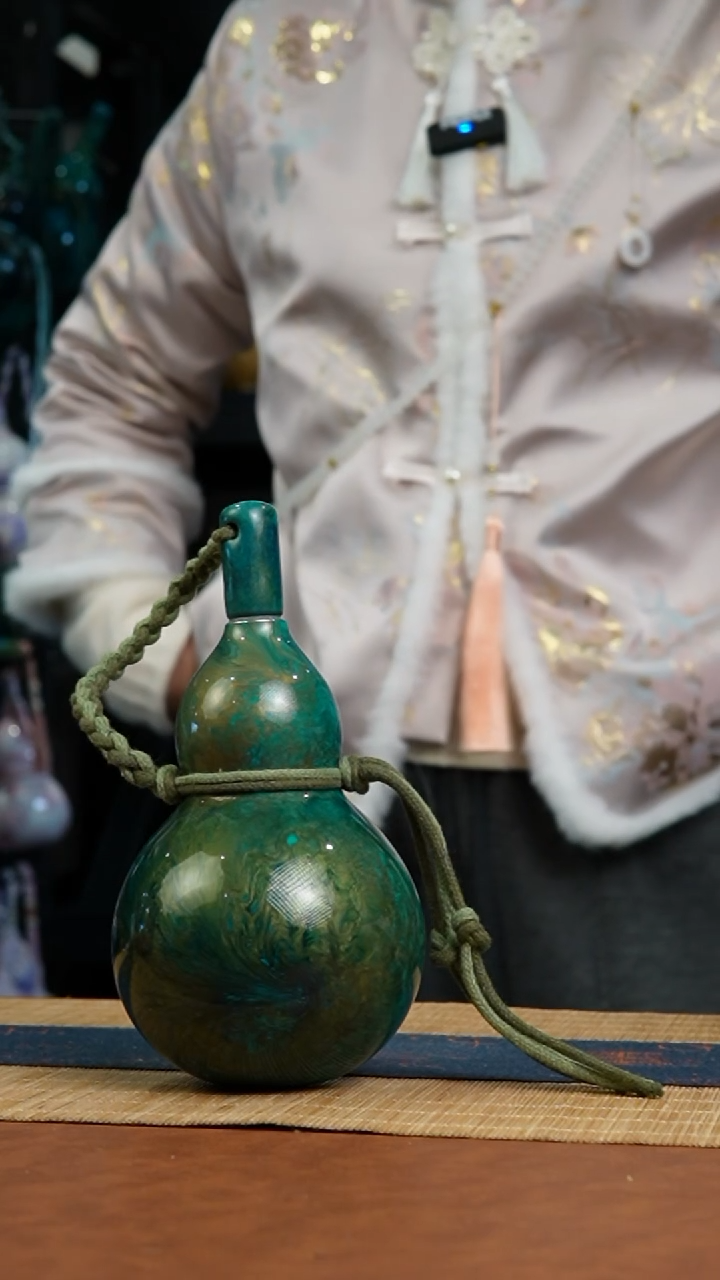 195号 天然热水酒葫芦 一物一拍（有瑕介意勿拍）