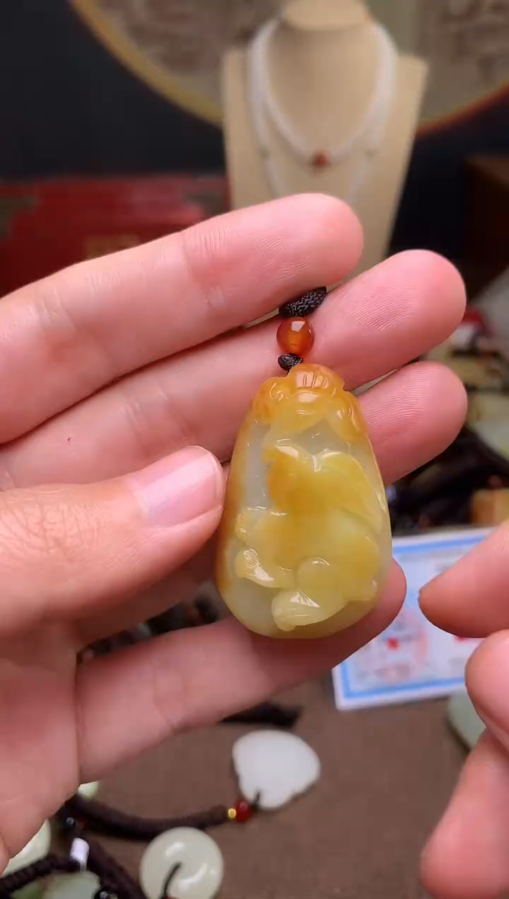 颈饰未镶嵌和田玉新疆料青海料清水和田玉吊坠