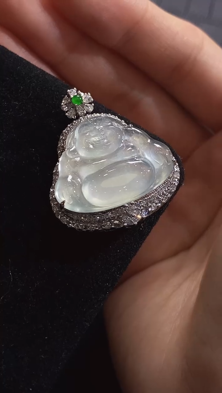 颈饰18K金镶嵌翡翠收到货48小时鉴赏期新年配饰（超时不退不换）