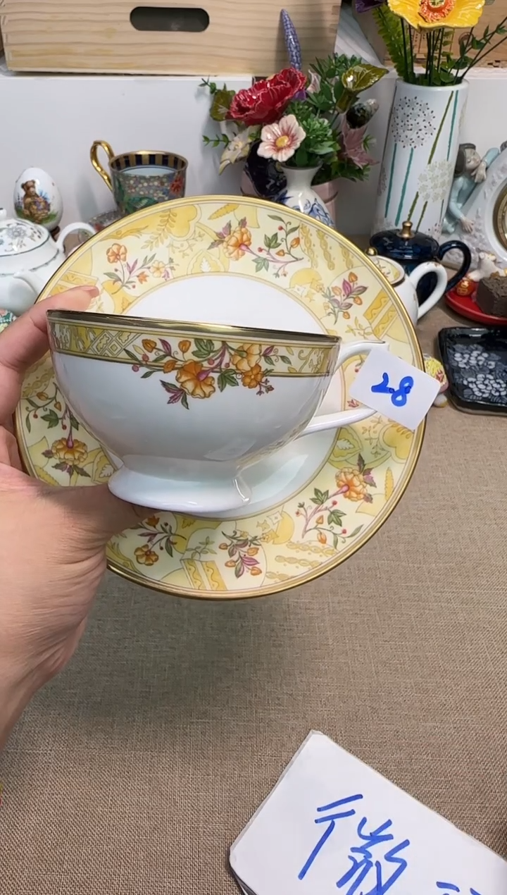 辰辰家的瓷器真好看