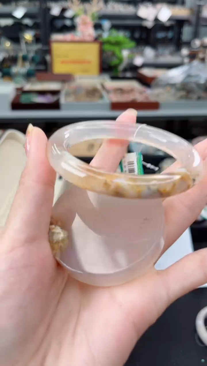 【闪购商品】石英质玉手镯未镶嵌56圈口（赠品镯心）36774