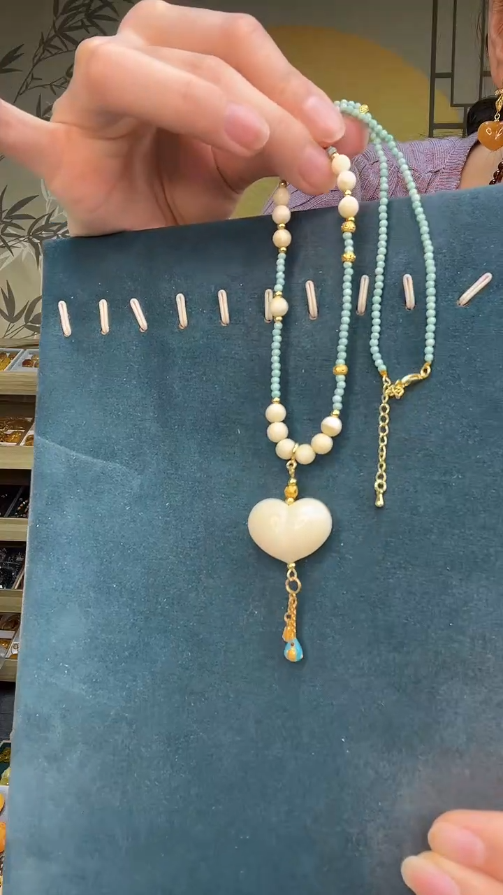 裸石琥珀未镶嵌天然蜜蜡H2062