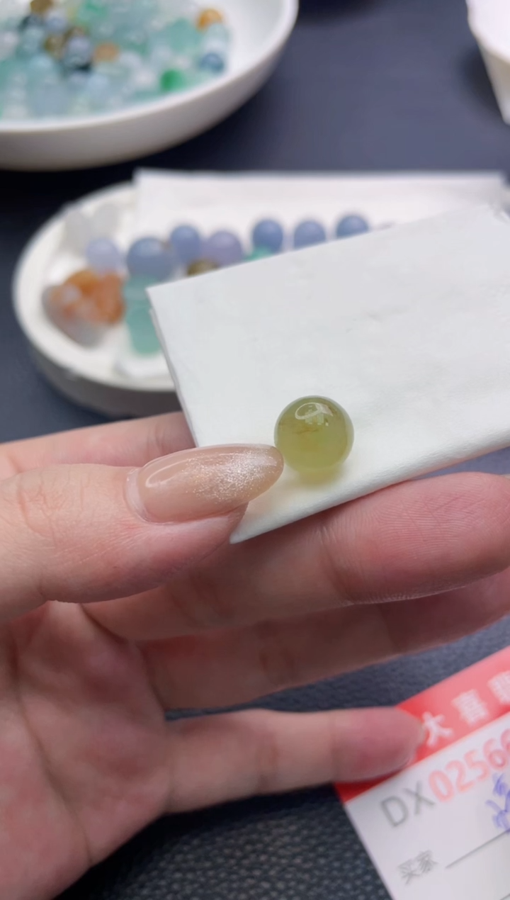 定制翡翠未镶嵌珠子