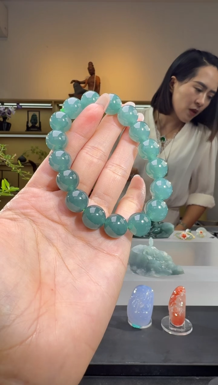 未镶嵌手串翡翠手串（多样性发其一）