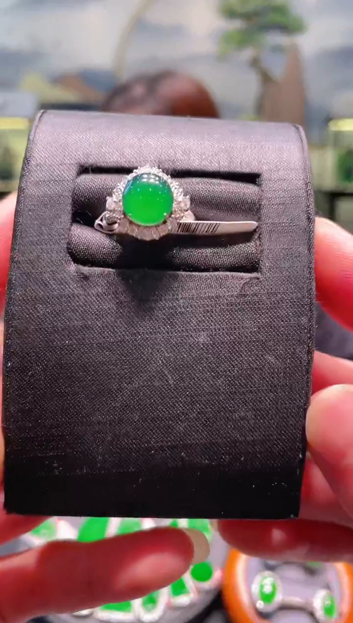 【闪购商品】翡翠颈饰18K金镶嵌天然A货翡翠A52