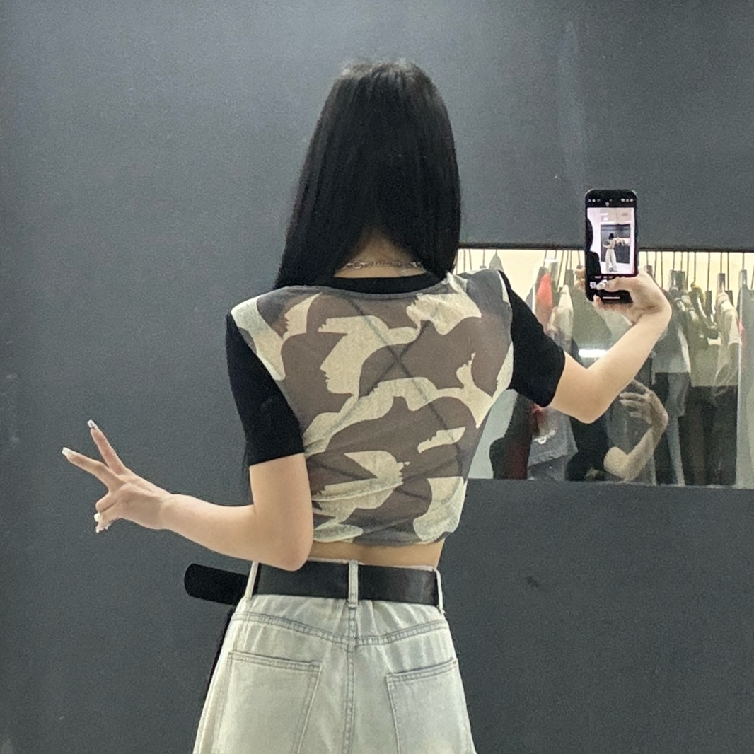 娱娱女装新款时尚洋气个性露背T