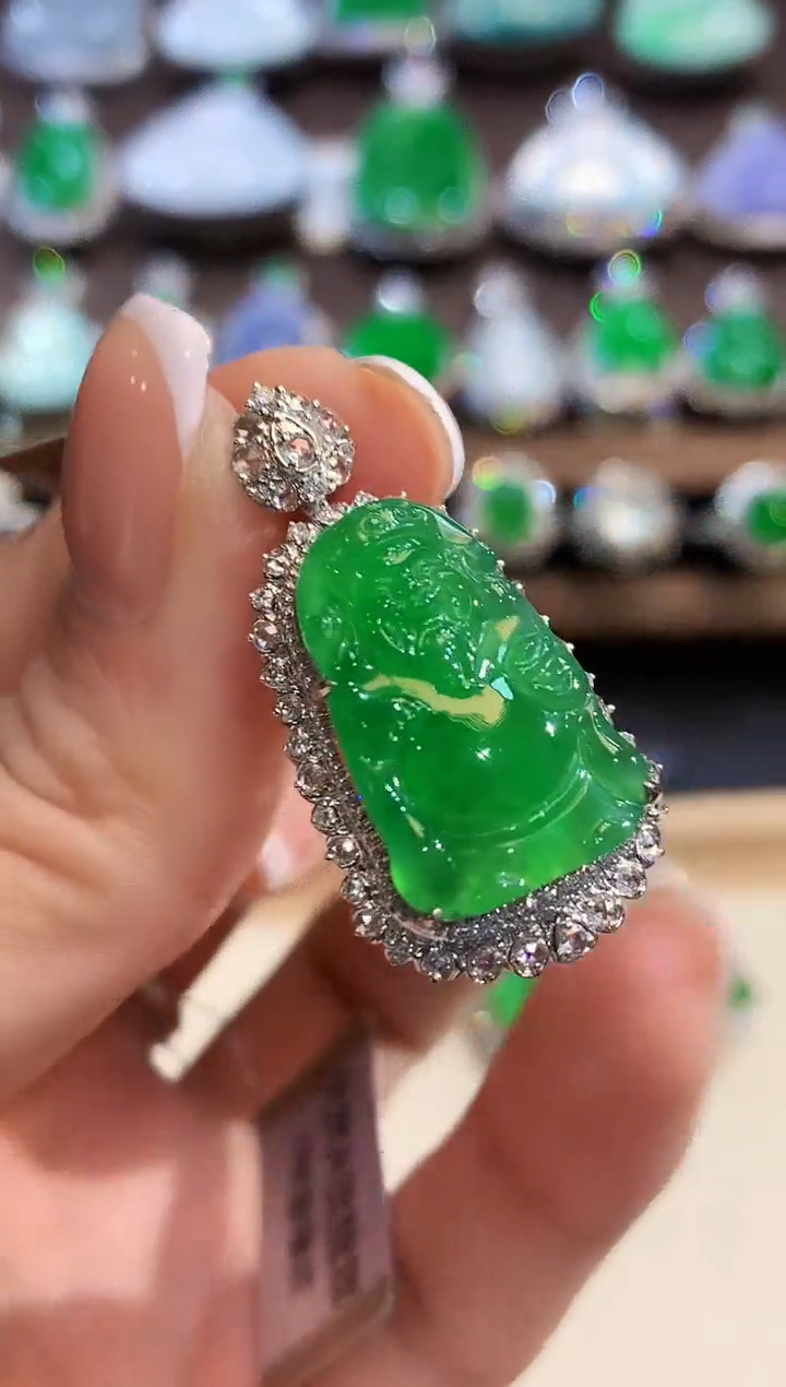 吊坠(不含链)18K金镶嵌翡翠A95