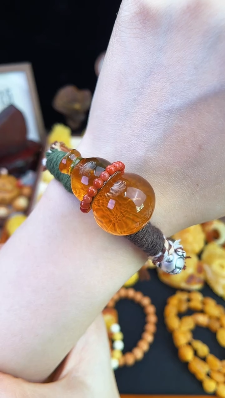 琥珀未镶嵌珠宝奇石柳****?柒月