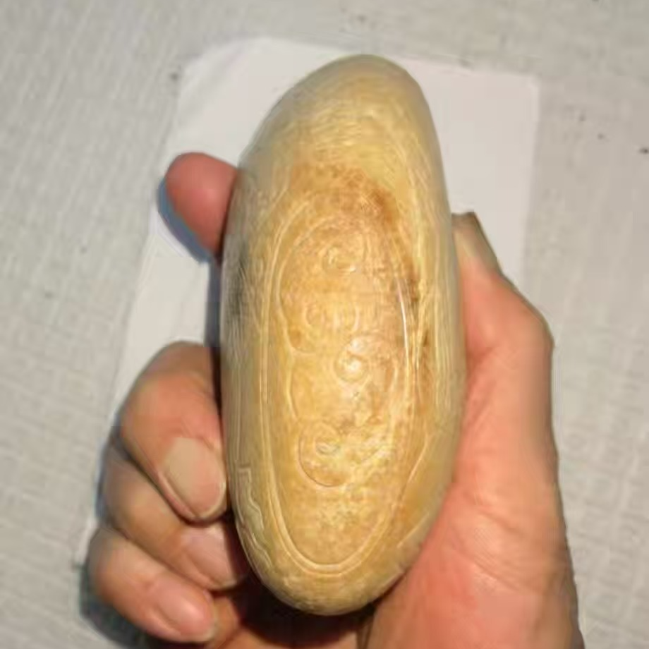 【粉丝寄卖】新疆和田玉羊脂白-半石皮籽料-503g带N1籽料证书