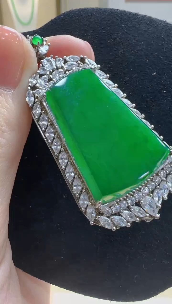 【闪购商品】翡翠吊坠(不含链)银S925镶嵌多样性发货拍一发一