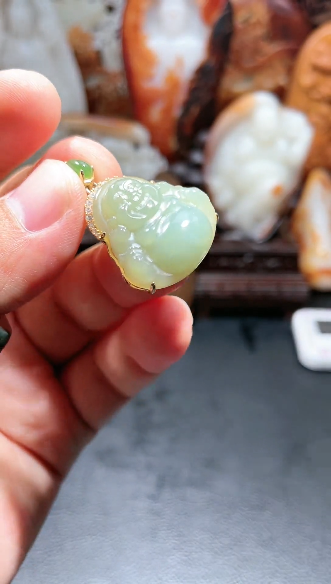 吊坠(不含链)未镶嵌和田玉池*物而的说法是