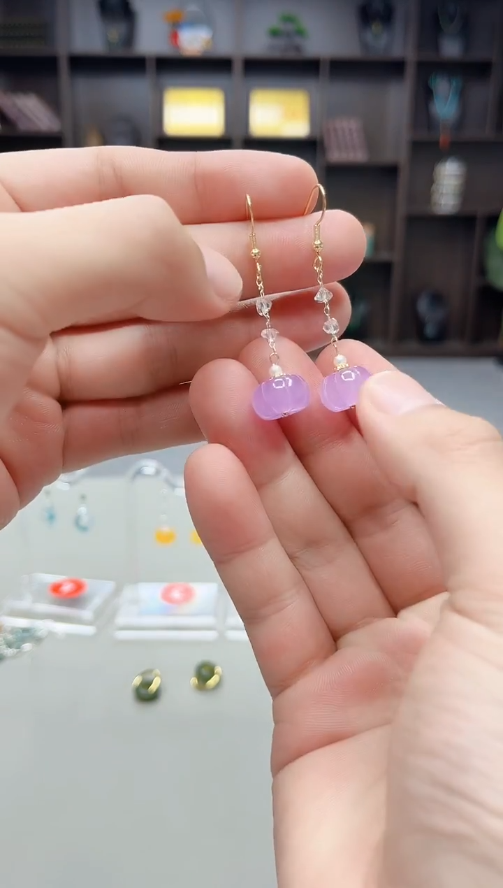 未镶嵌石英质玉（天山翠）耳饰W04