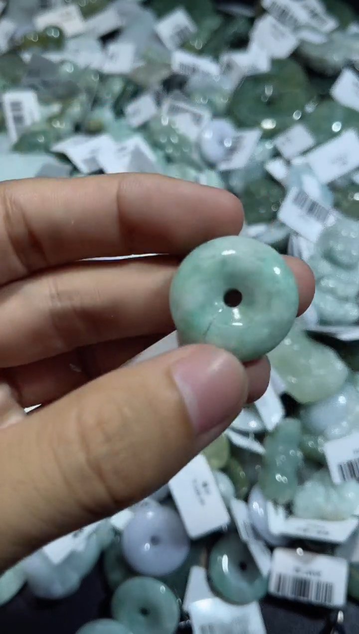 【闪购商品】翡翠颈饰未镶嵌00002922