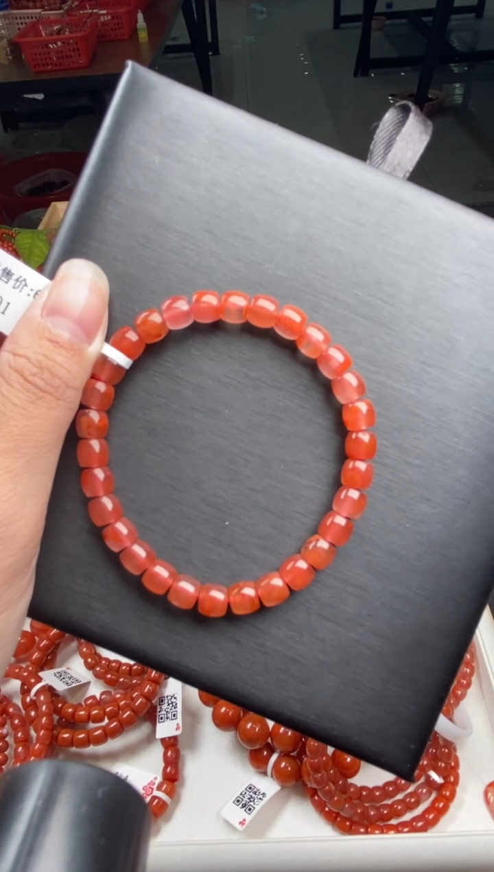 【闪购商品】南红玛瑙珠宝奇石未镶嵌6随机多样性/一条