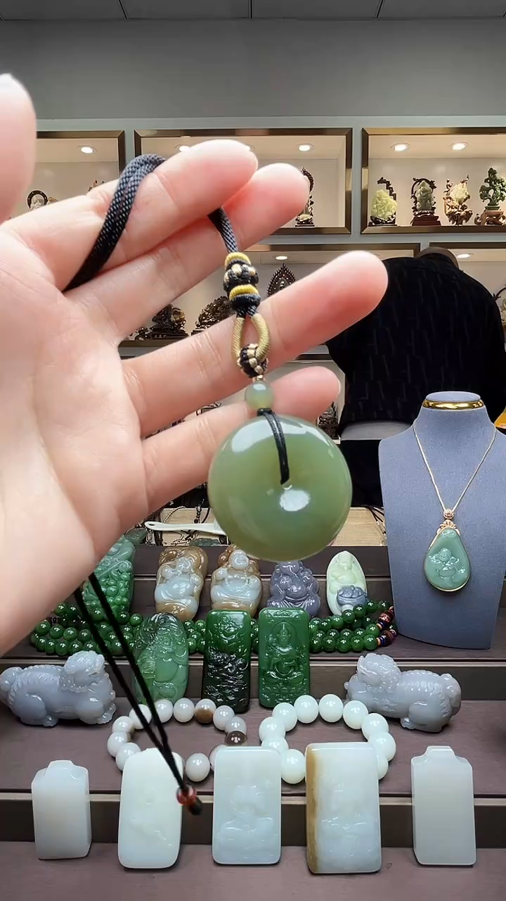 【闪购商品】和田玉挂件未镶嵌苏