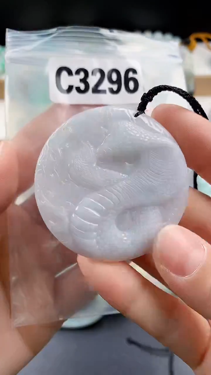 颈饰未镶嵌翡翠颈饰未镶嵌缅甸天然翡翠吊坠