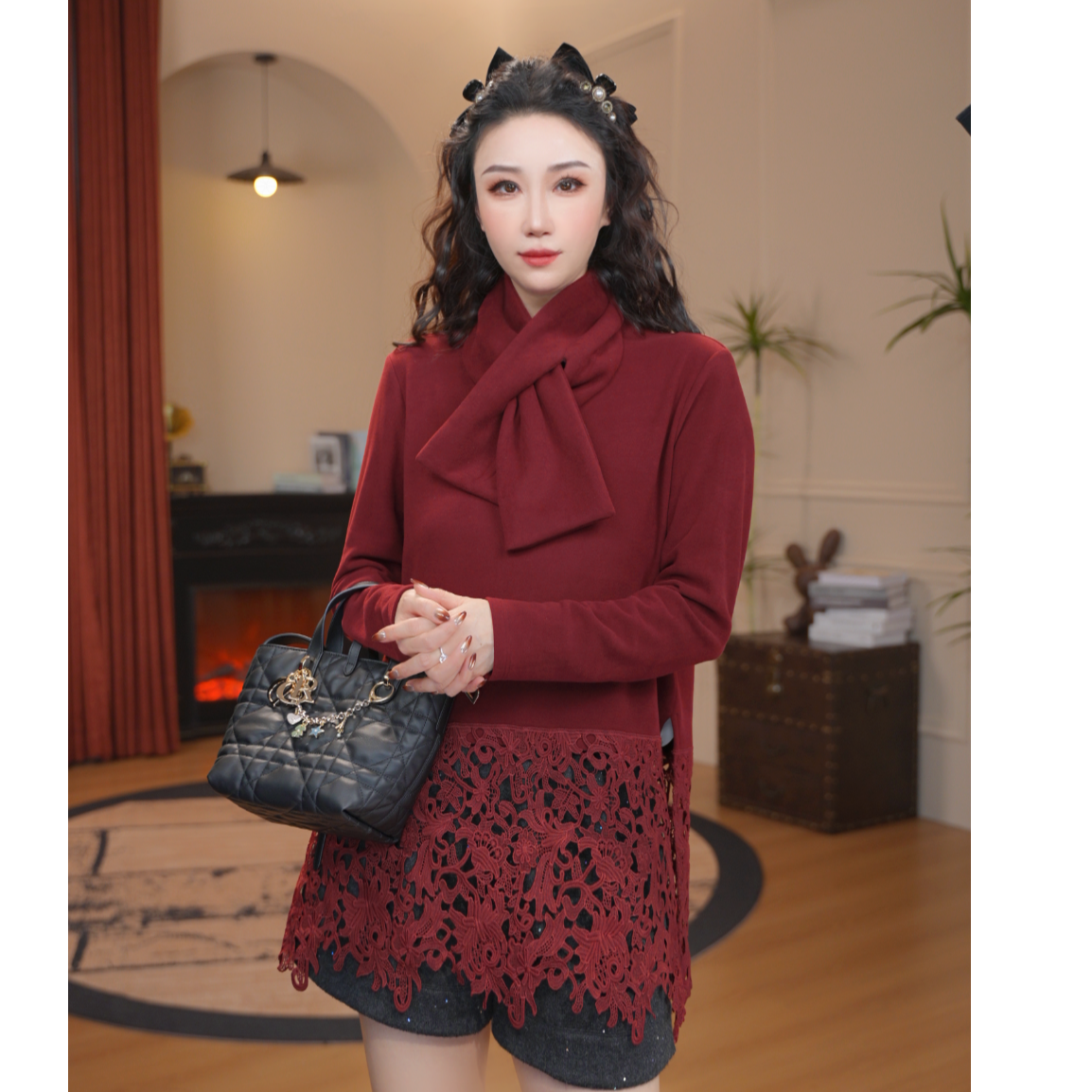 JR·雪姐·浅雪山茶-91195百搭显瘦围脖款圆领德绒上衣