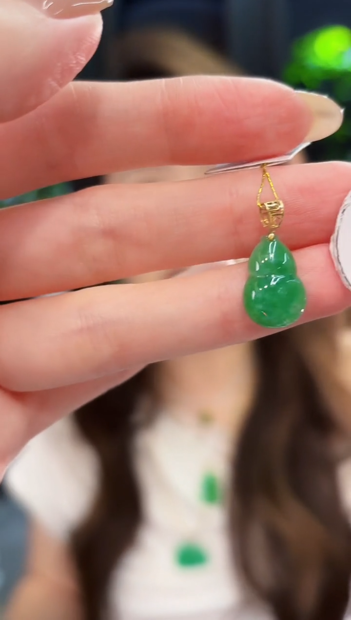 翡翠18K金镶嵌颈饰缅料A货/多样性发货/一件