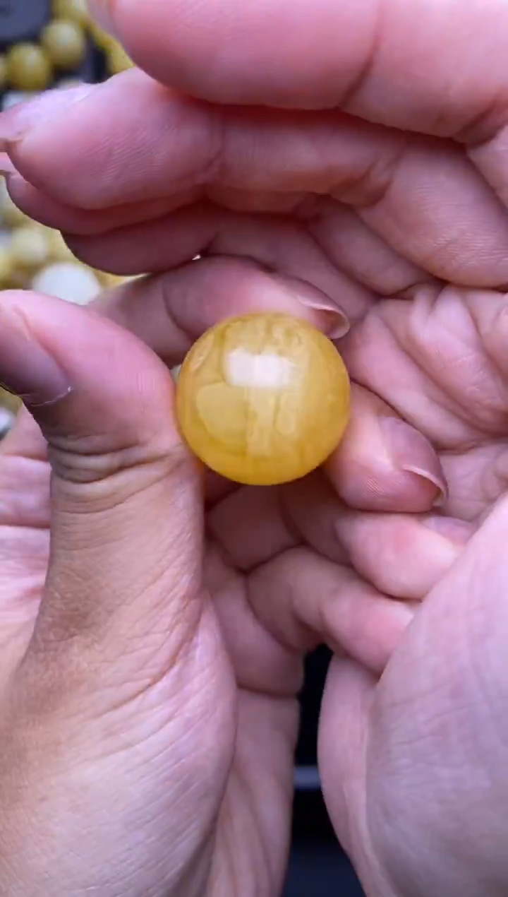 裸石琥珀未镶嵌大小姐珠宝6