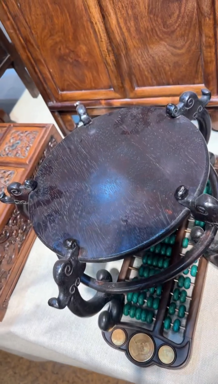 【闪购商品】木非洲紫檀         五龙底座 