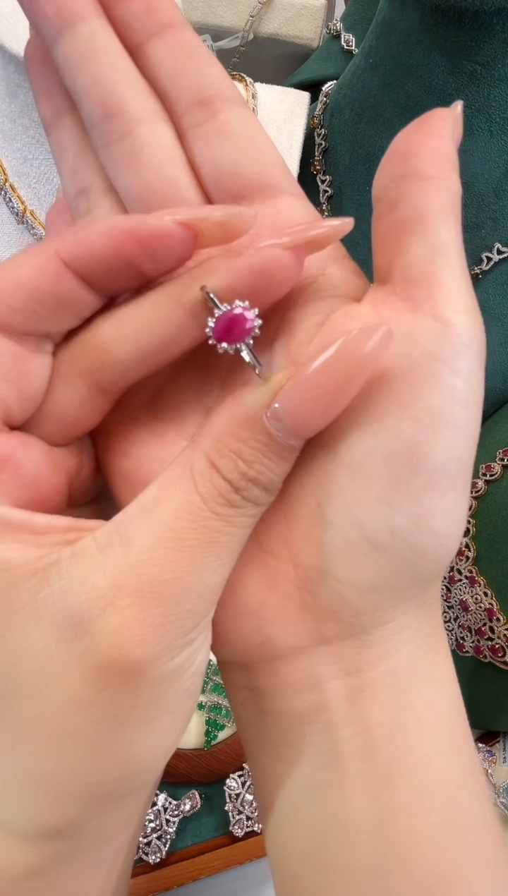 银S925镶嵌戒指红宝石戒指