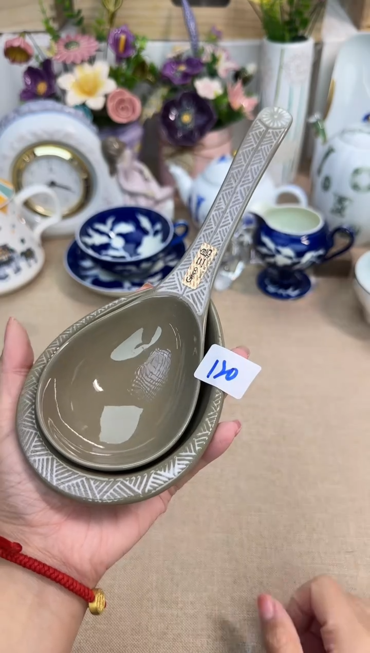 瓷片泡泡家的瓷器真好看